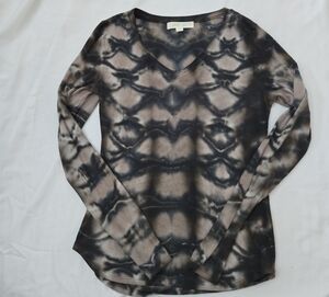 River & Sky V-Neck Tie-Dye Long Sleeve Top